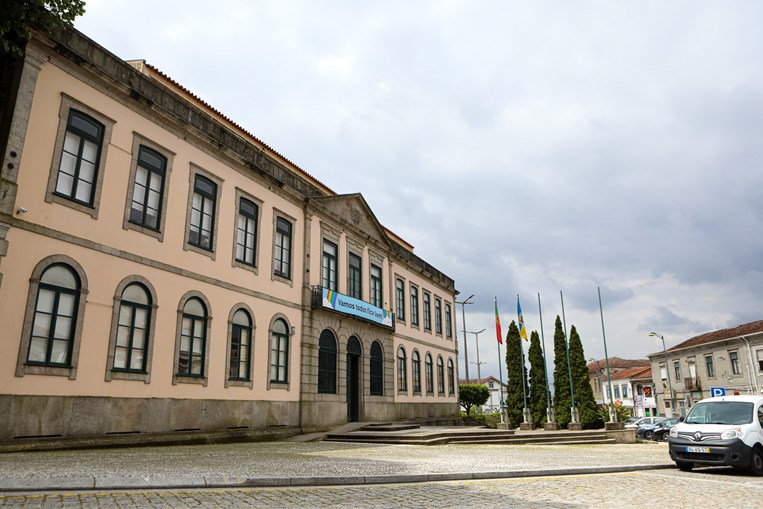 A câmara  de Gondomar foi presidida pelo antigo presidente do Boavista. Venceu em 1993 e repetiu nas eleições seguintes