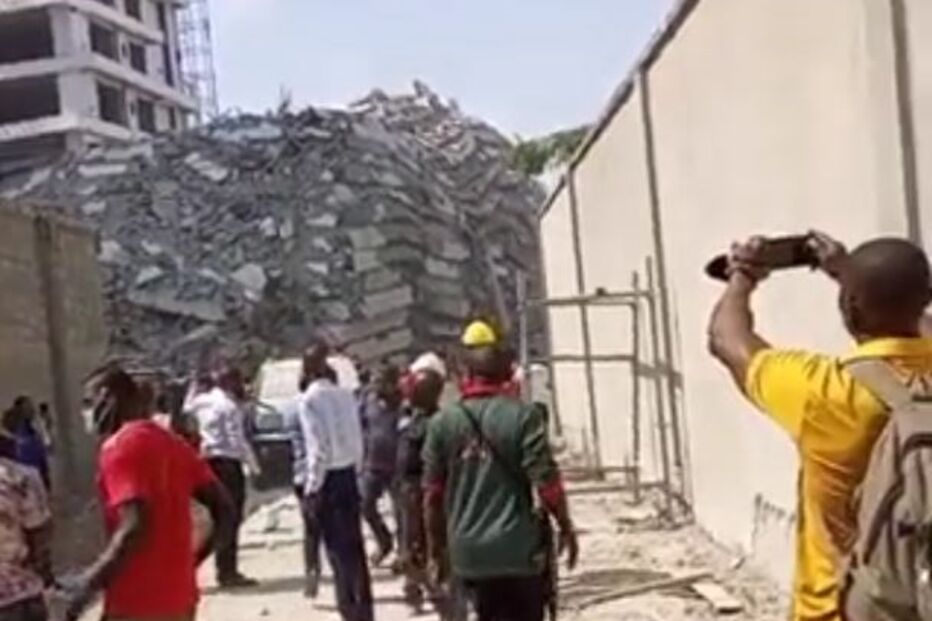 Prédio de 21 andares desaba na Nigéria