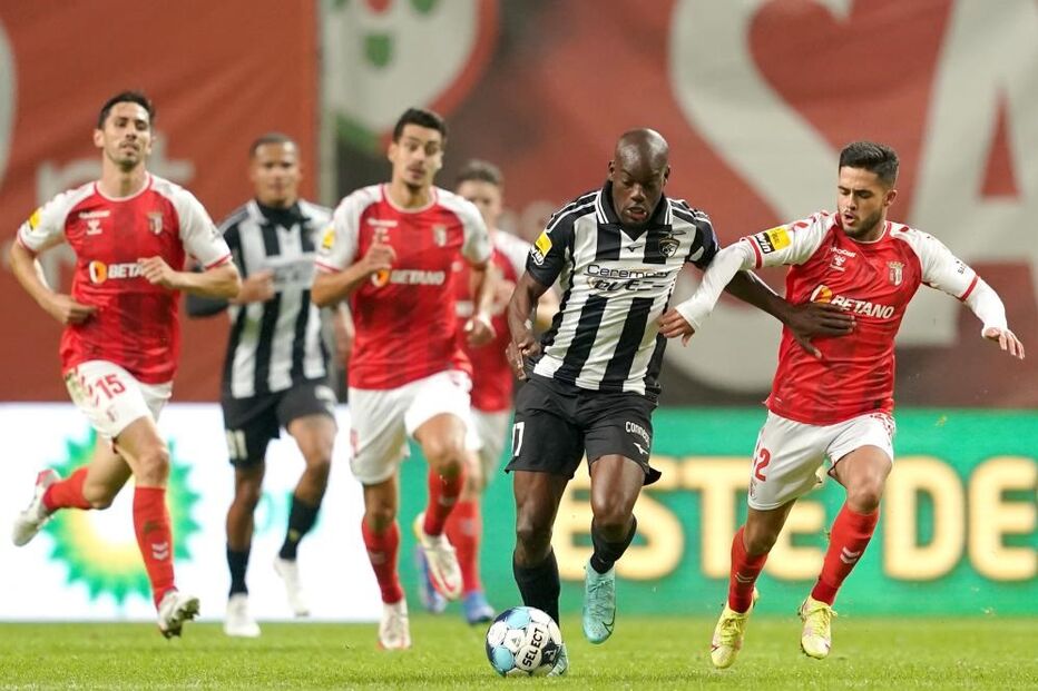 Yan Couto (D) do Sporting de Braga , Jafar Salmani, Portimonense, futebol, desporto
