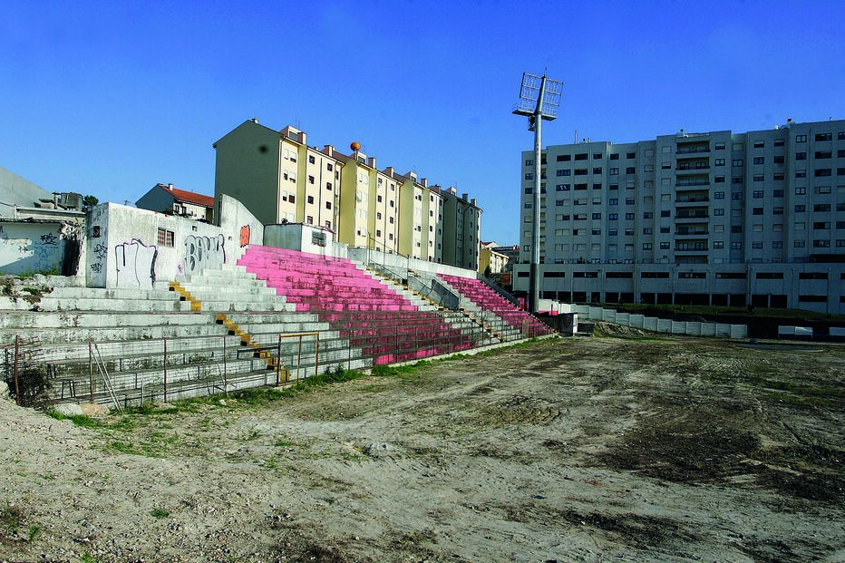 Venda do Estádio Vidal Pinheiro, em Paranhos, representa um exemplo da inoperância da investigação judicial. Com a construção do metro do Porto, o valor dos terrenos motivou suspeitas 