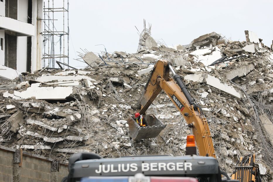 Prédio de 21 andares desabou em Lagos, na Nigéria