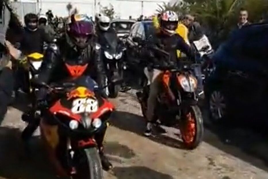 Centenas de fãs juntaram-se a Miguel Oliveira rumo a Portimão