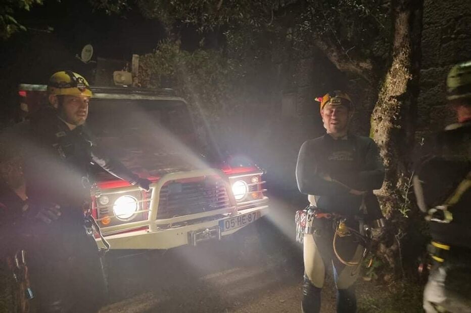 Bombeiros, resgate, turistas, Gerês