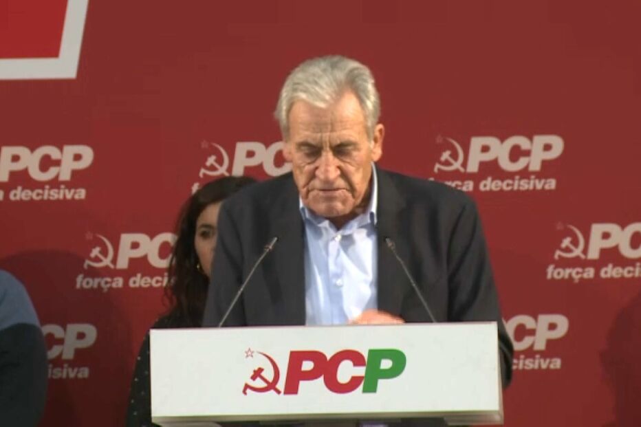 Jerónimo apela ao reforço do PCP na 