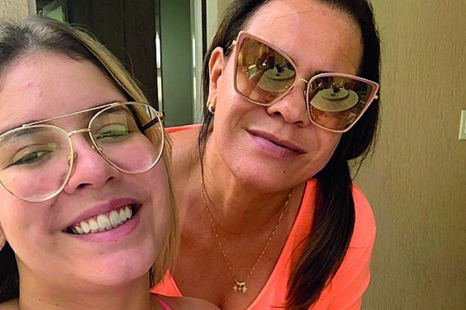 Marília Mendonça, mãe