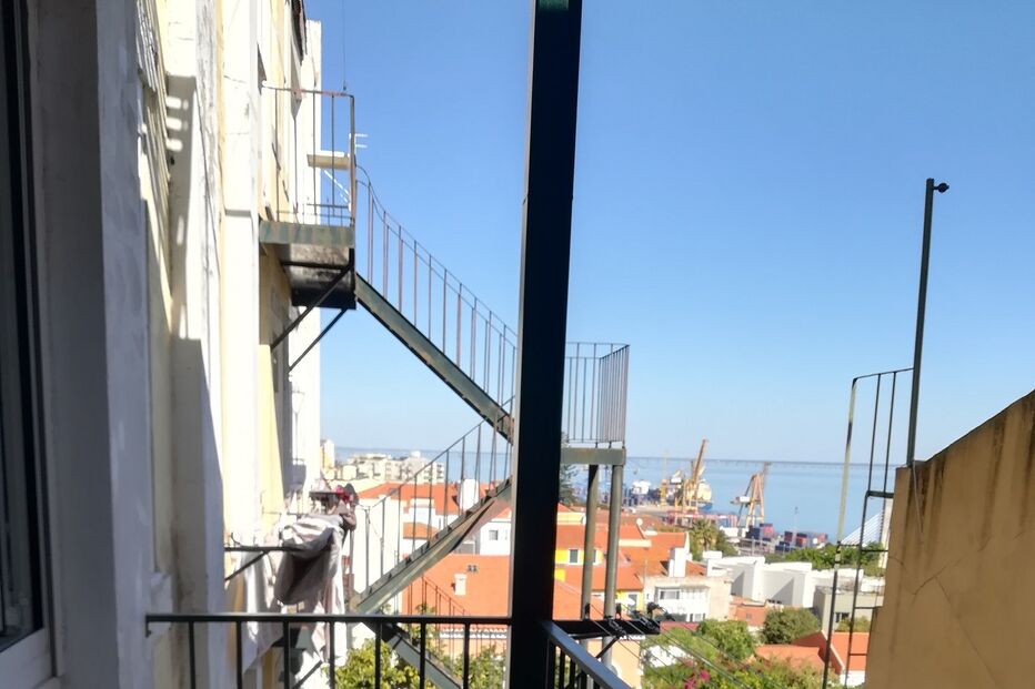 2021-11-09_17_30_59 44-14nov2021_varanda.jpg