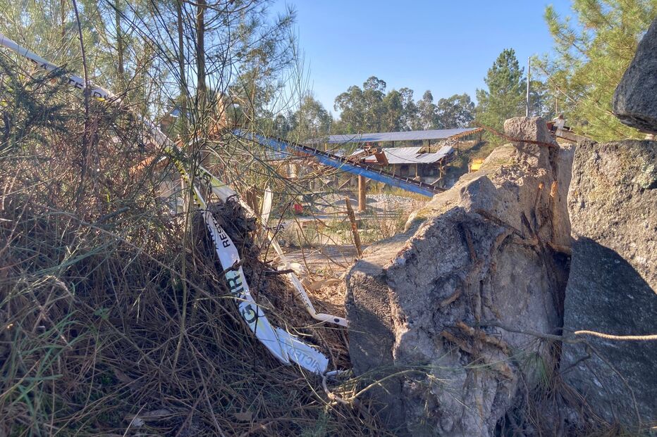 muro, esconderijo, dinheiro, Penafiel