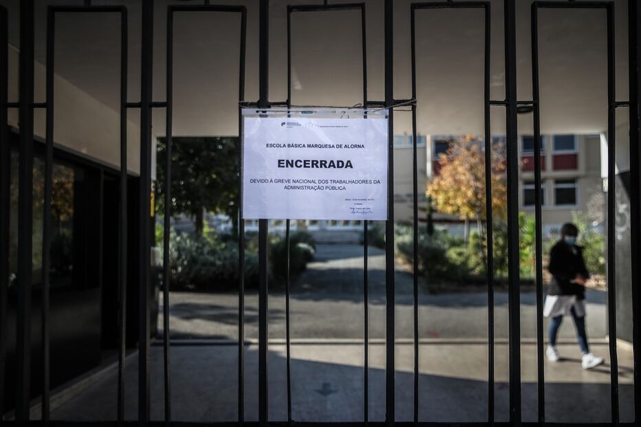 protesto, manifestação, escolas, greve, função pública