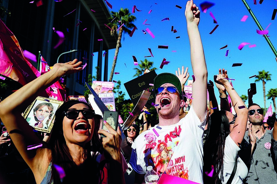 Centenas de fãs manifestaram-se pela liberdade de Britney Spears