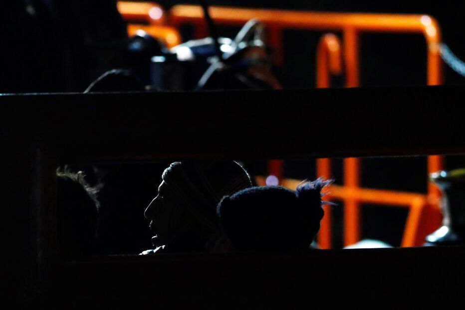 Autoridades espanholas retiram dois mortos de barco à deriva na Gran Canária