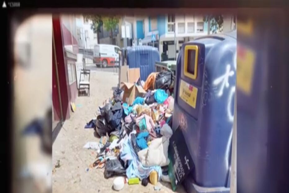 Há quem consiga viver em casas que são autênticas lixeiras. Conheça o mundo dos acumuladores compulsivos