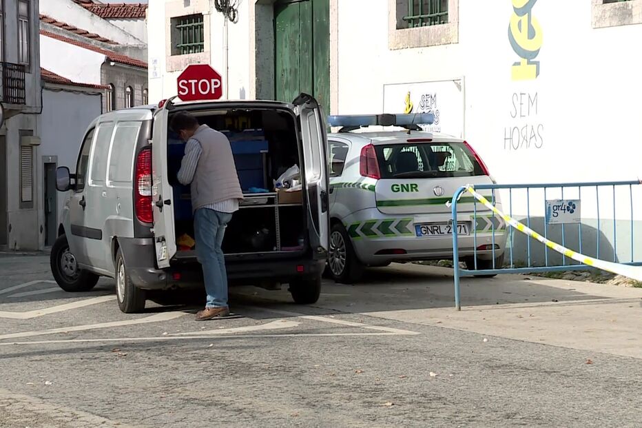 Polícia Judiciária esteve junto à discoteca, em Sobral de Monte Agraço, a fazer perícias para a investigação