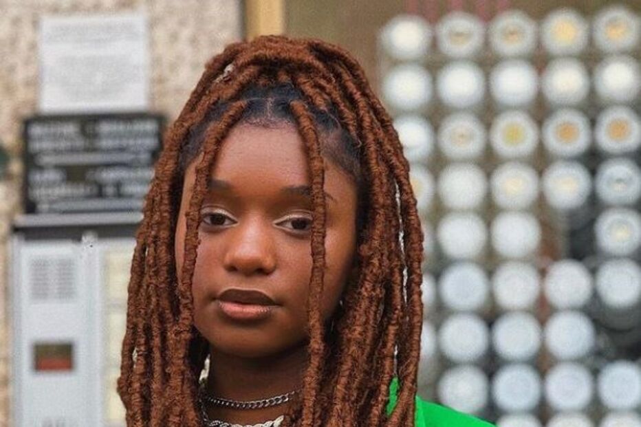 Cantora portuguesa Nenny