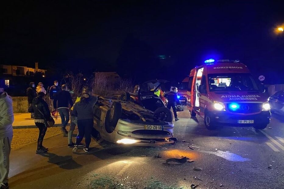 Colisão entre dois carros faz três feridos em Esposende