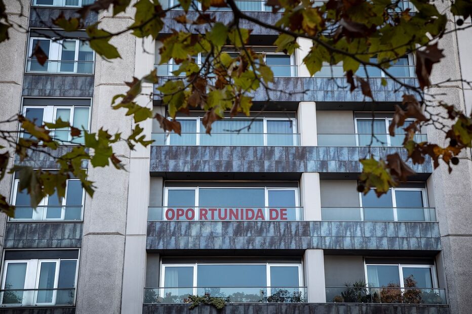 Prestação média a pagar ao banco aumentou em outubro 14 euros, a maior subida desde que o INE divulga estes dados