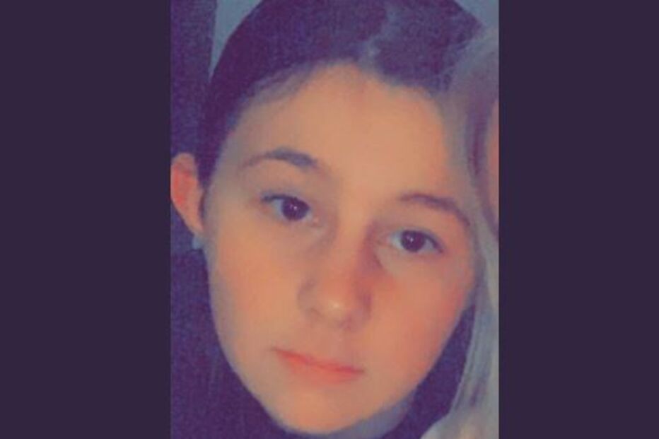 Menina de 12 anos morta à facada por quatro adolescentes em Liverpool