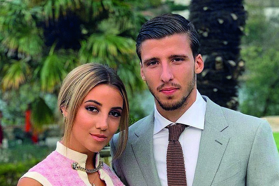 April Ivy e Rúben Dias terminaram o namoro em setembro