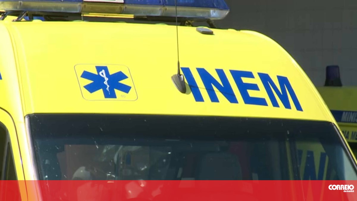 Homem de 29 anos morre em acidente com duas motas e um carro no IC19 em Alfragide – Portugal