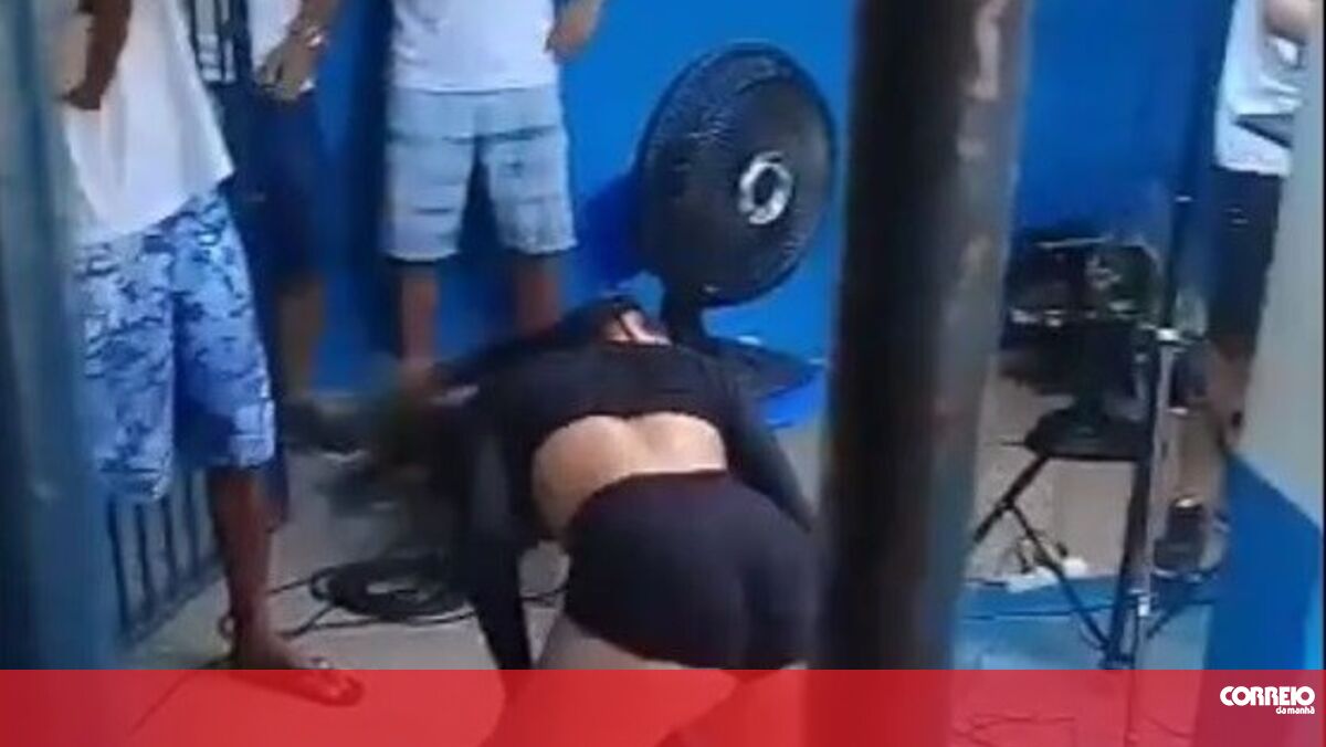 Festa em cadeia brasileira com MC, bailarinos e mulheres a fazer ‘twerk’ para presos gera polémica - Vídeos - Correio da Manhã