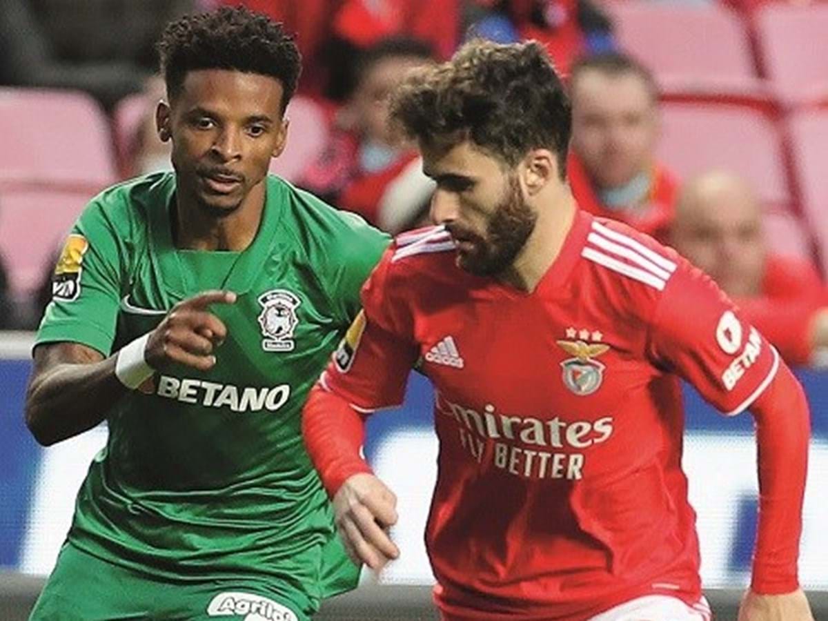 Champions: os árbitros para jogos de Benfica e Sp. Braga - CNN