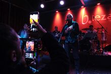 Toy Paris, Manuel Paris, Zé António e Leonel Almeida juntaram-se em palco para homenagear Bana