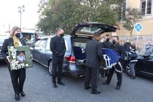 Família e amigos em lágrimas no último adeus ao ator Rogério Samora