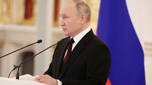 França diz que Putin decidirá se há confrontação ou concertação