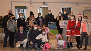 Associação de Vila do Conde entrega cabazes alimentares a 15 famílias carenciadas