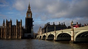 Londres seria a primeira cidade a ser bombardeada em caso de nova guerra mundial, afirma aliado de Putin