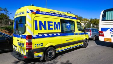 Ambulância dos Bombeiros de Aljustrel retida em oficina por dívida de 2750 euros do INEM