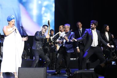 Festa de celebração, Ângelo Rebelo