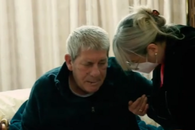 "O estado está aqui bem visível": Nivalda desesperada por não ter condições para tomar conta do marido