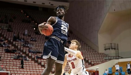 Neemias Queta tornou-se o primeiro português a jogar na NBA, Basquetebol