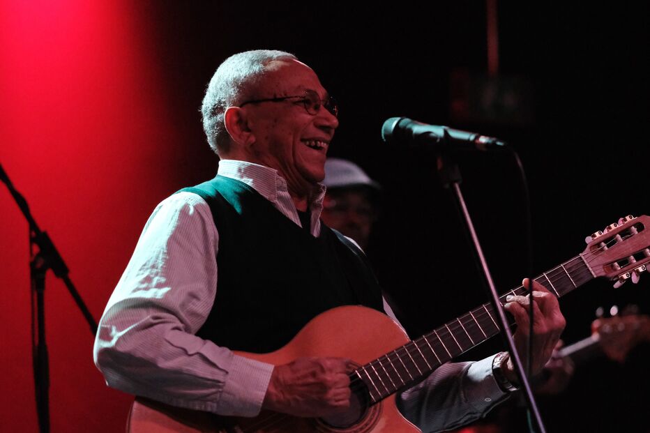 Toy Paris, Manuel Paris, Zé António e Leonel Almeida juntaram-se em palco para homenagear Bana