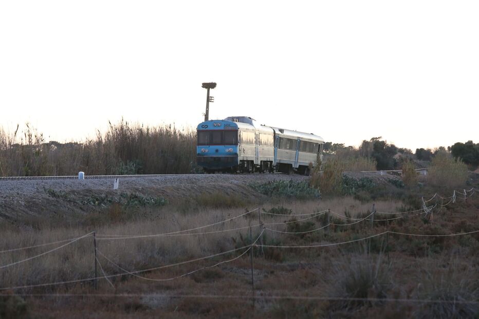 Descarrilamento de comboio em Olhão corta linha do Algarve