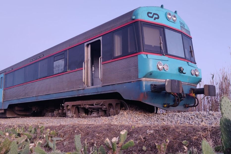 Descarrilamento de comboio em Olhão corta linha do Algarve	