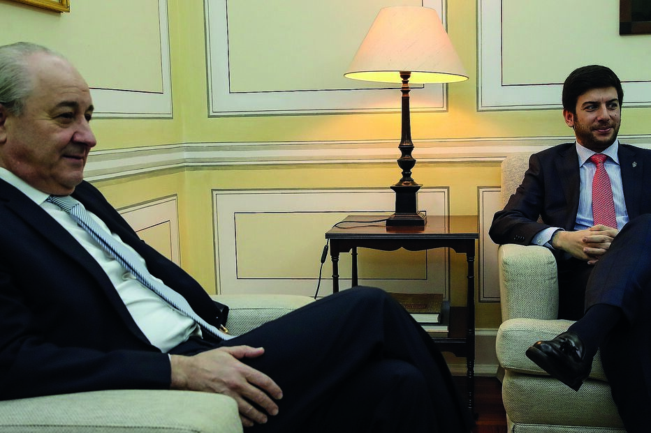 Rui Rio, presidente do PSD, e Francisco Rodrigues dos Santos, líder do CDS-PP, já anunciaram publicamente a sua vontade de criar uma coligação pré-eleitoral