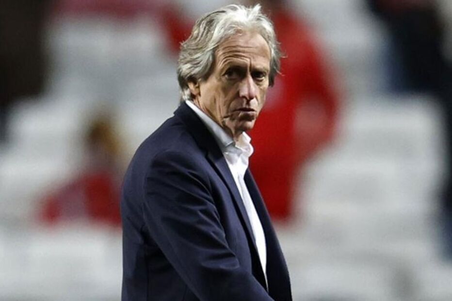 Marcos Braz diz que ainda vai tomar café com Jorge Jesus e rejeita 'indecência'