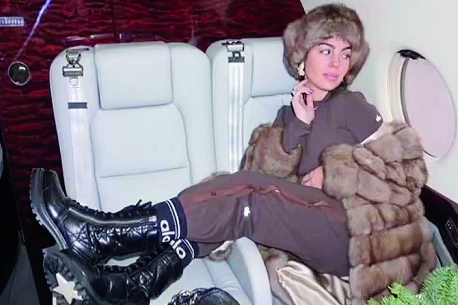 Georgina Rodríguez viajou com os filhos e um grupo de amigos 