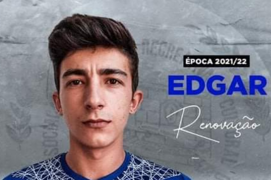 Futebolista de 20 anos cai inanimado em campo durante jogo em Oleiros