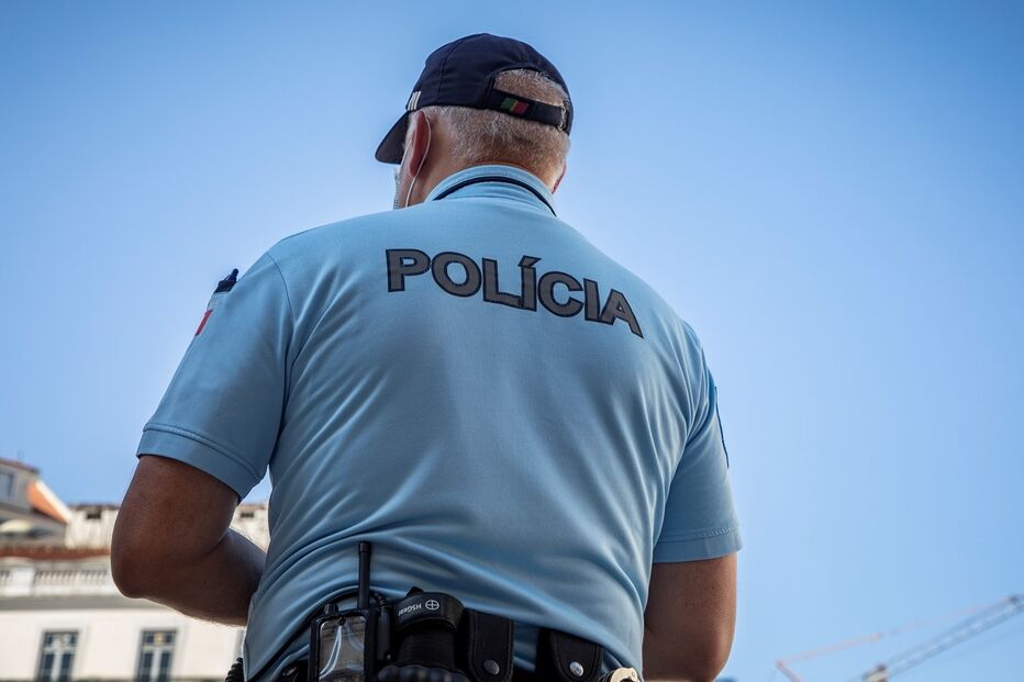 Forças de segurança em protesto