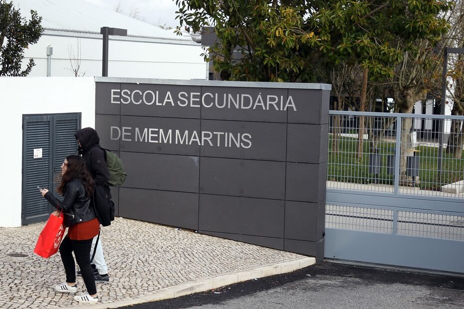 Escola Secundária de Mem Martins