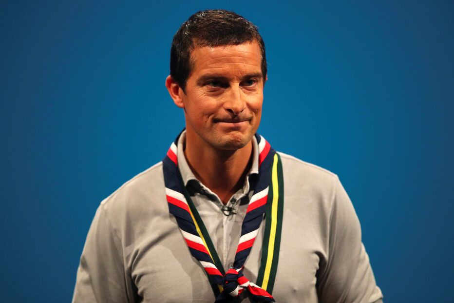 Bear Grylls arrepende-se de ter matado tantos animais nos primeiros programas de sobrevivência