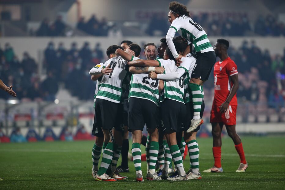 Sporting vence Gil Vicente por 3-0