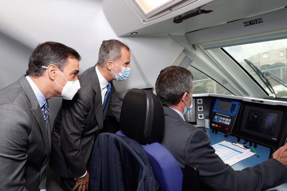 Espanha liga Galiza a Madrid com comboio de alta velocidade