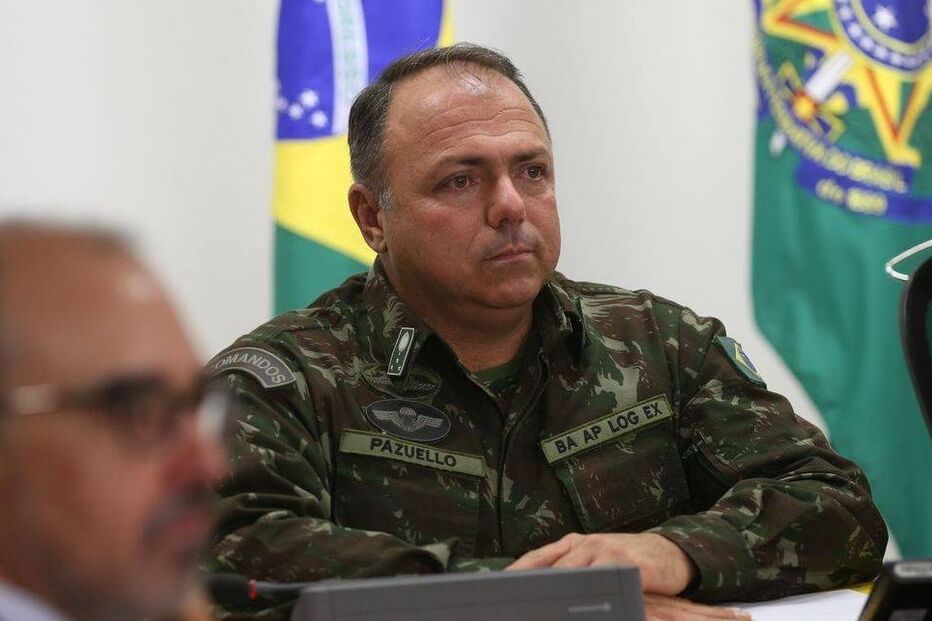 Ex-ministro da Saúde do Brasil Eduardo Pazzuelo sofre acidente no Rio de Janeiro