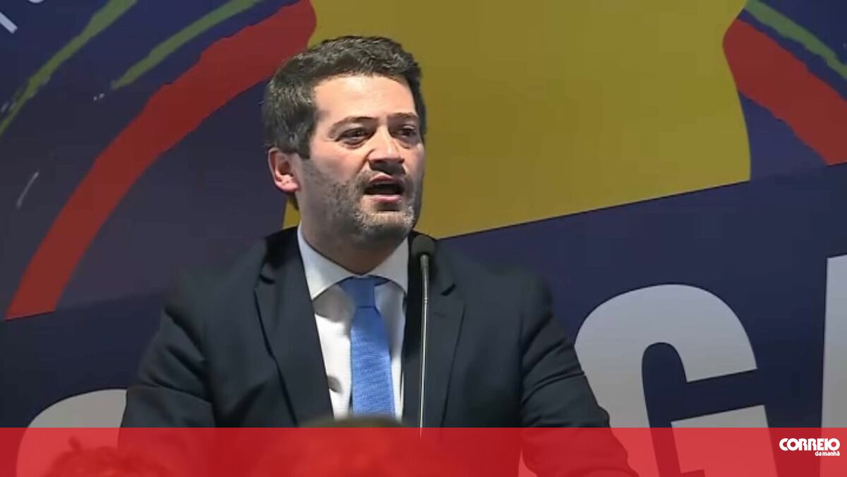 Andre Ventura claims that the arsonists are considered terrorists.  Leader do Chega offered to send them “behind bars for the rest of their lives”, offering a life sentence.