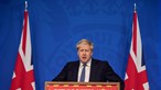 PM britânico confiante na superação da vaga de Ómicron sem confinamento