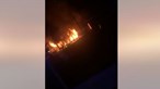 Fogo deflagra em stand de automóveis em Valadares.  Veja as imagens