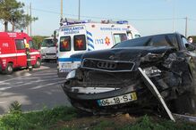 Colisão entre dois carros faz seis feridos em Sines